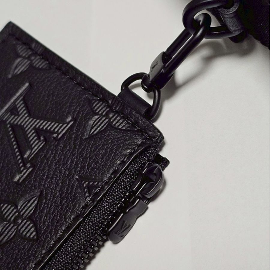 Louis Vuitton Gaston 牛皮壓紋二合一斜背包(黑)-16