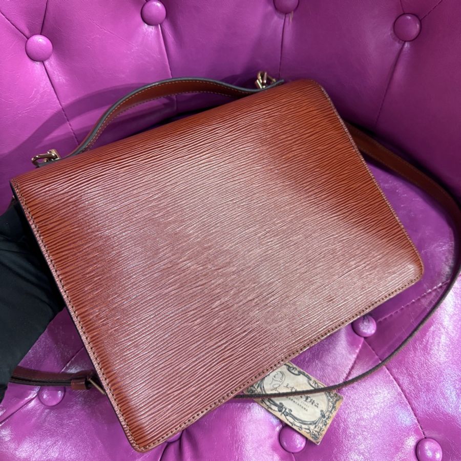 LV EPI 咖色信封包郵差包/王吉娜古董精品-4