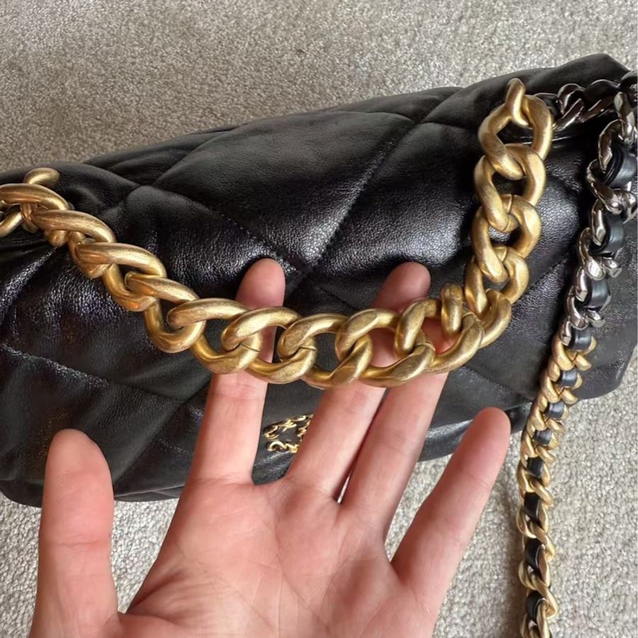 香奈兒CHANEL 19 中號30cm 黑金-8