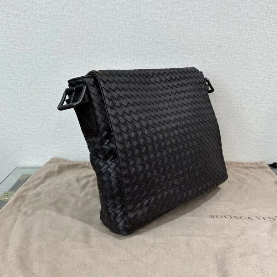 BV 黑色編織肩背斜背包郵差包 30*31*7.5 99新配件塵袋-1