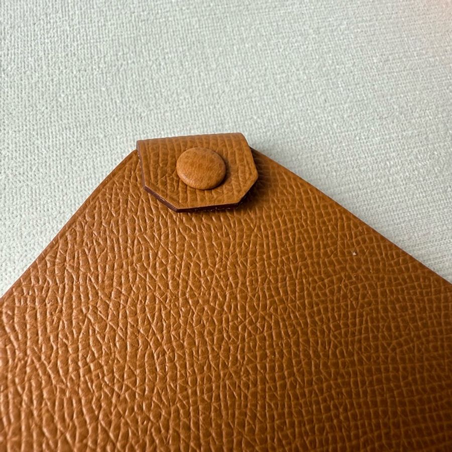 Epsom Tarmac PM Passport 金棕色護照夾-2