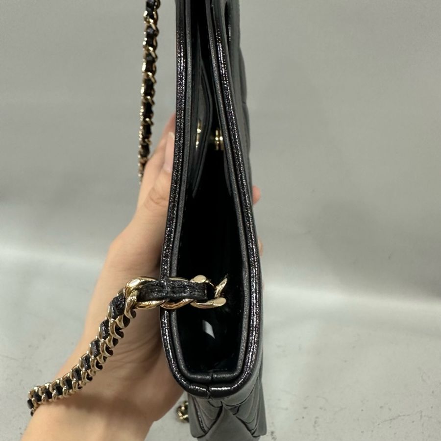 Chanel Ap3656 黑皮銀釦斜背包 nano 31 bag-14