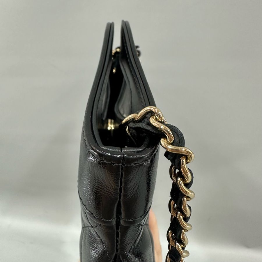 Chanel Ap3656 黑皮銀釦斜背包 nano 31 bag-16