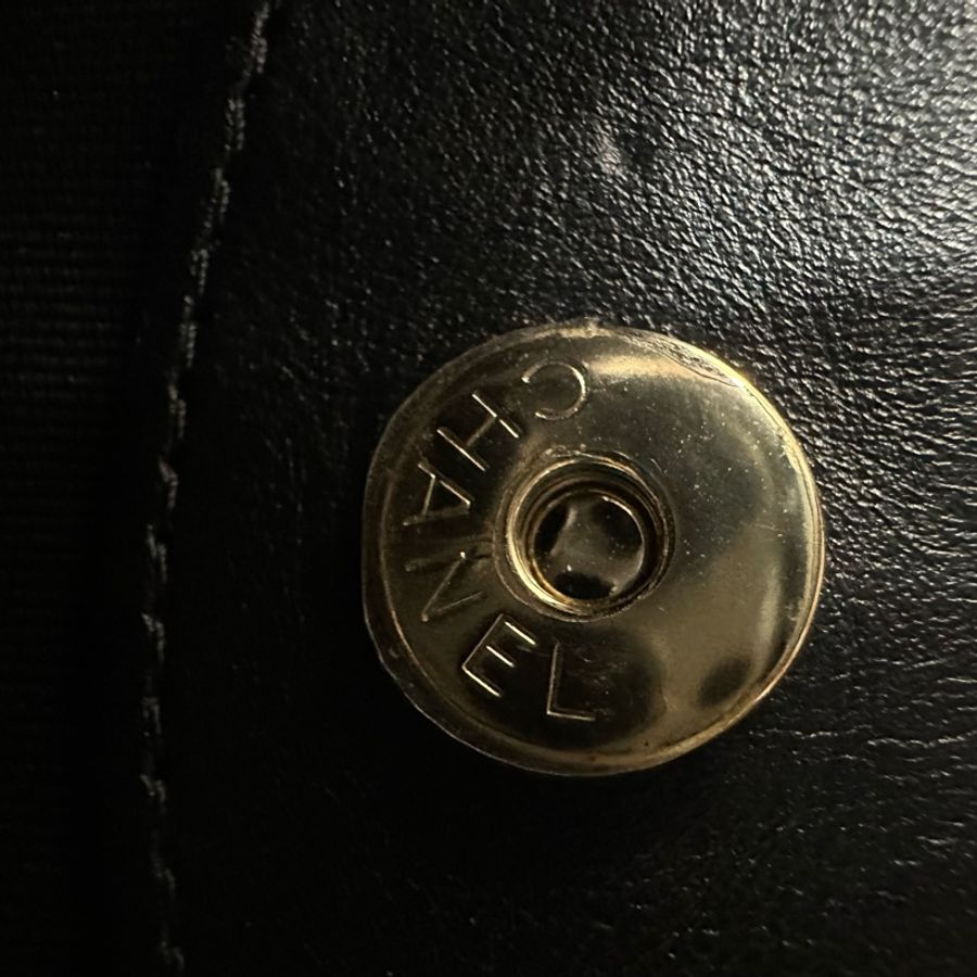 Chanel Ap3656 黑皮銀釦斜背包 nano 31 bag-18