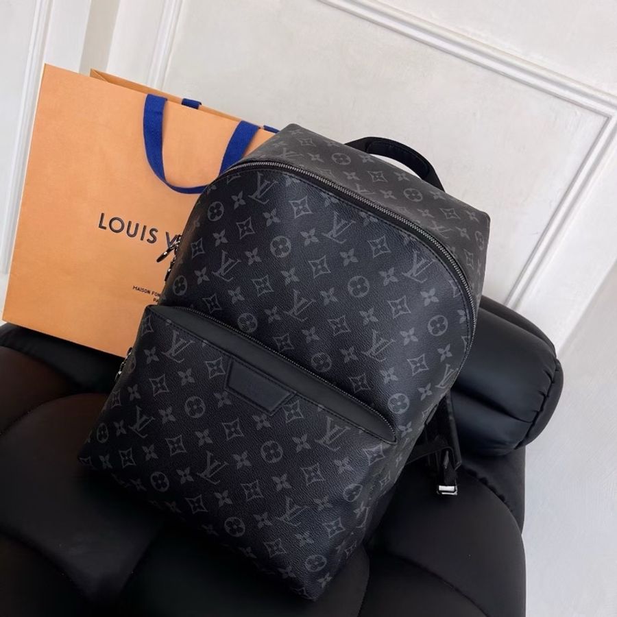 【近新閒置品】Louis Vuitton路易威登黑花黑武士Discovery阿波羅純芯片款雙肩後背包-0