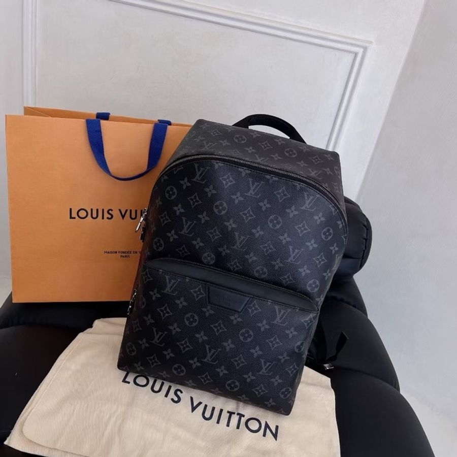 【近新閒置品】Louis Vuitton路易威登黑花黑武士Discovery阿波羅純芯片款雙肩後背包-8