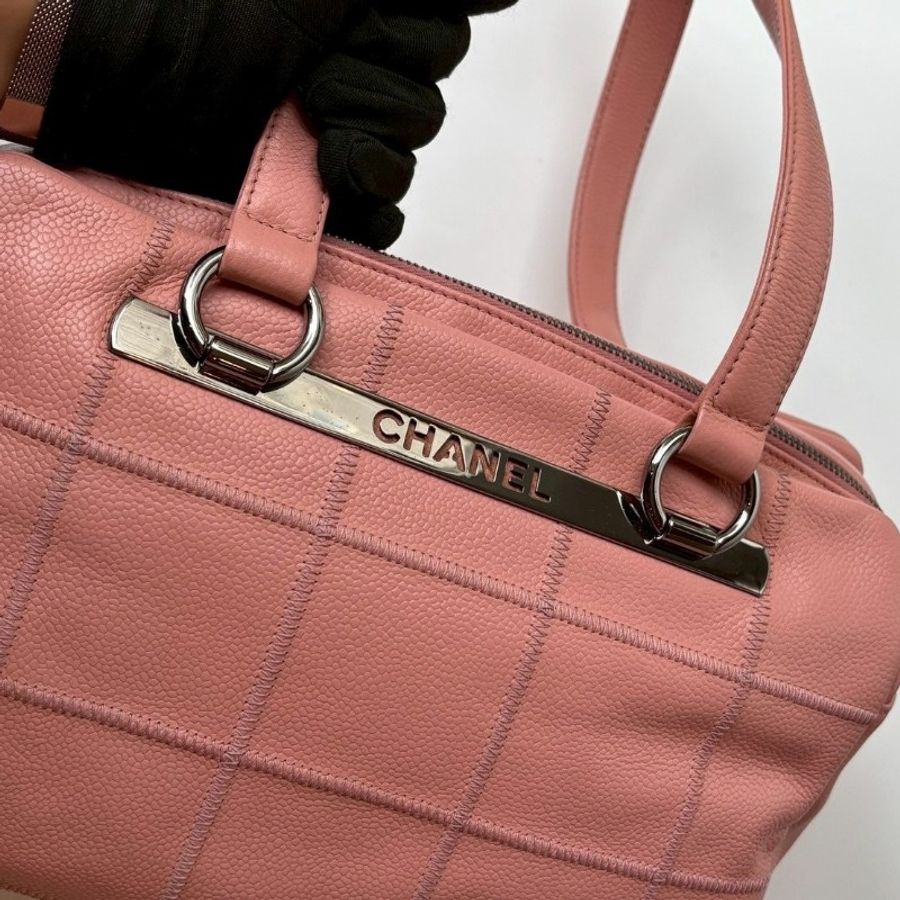 Chanel 粉色荔枝皮方格肩背波士頓包-4