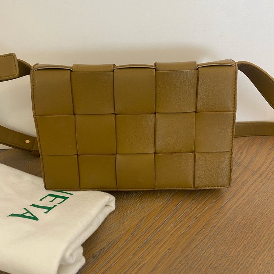 Bottega Veneta 葆碟家cassette芥末棕15格豆腐包-0