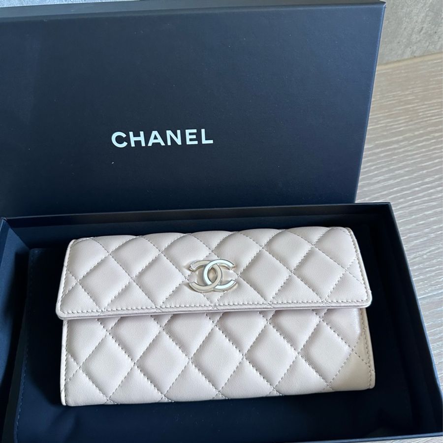 Chanel 全新皮夾-9