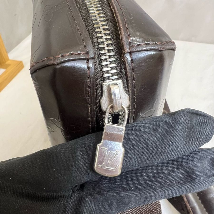 Louis Vuitton 硬殼肩包-15