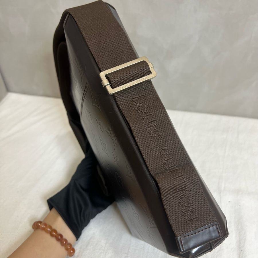 Louis Vuitton 硬殼肩包-19