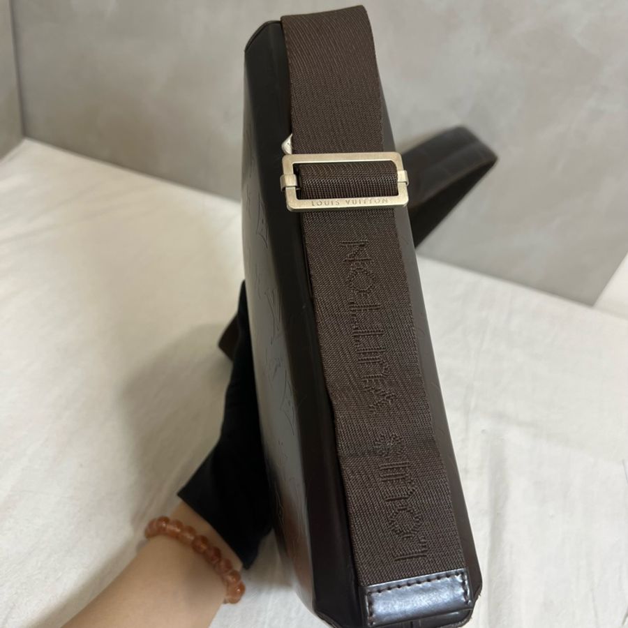 Louis Vuitton 硬殼肩包-20