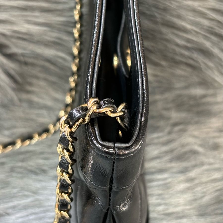 CHANEL AP3656 黑皮 亮面 金釦 31 bag 雙C 斜背包 手提包-1