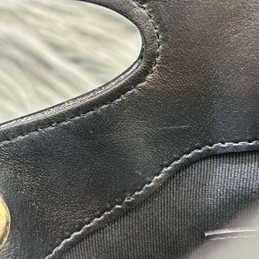 CHANEL AP3656 黑皮 亮面 金釦 31 bag 雙C 斜背包 手提包-14
