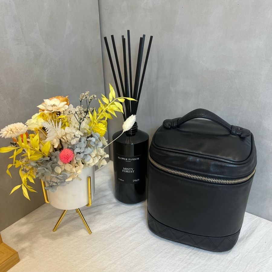 CHANEL 經典款化妝箱包-1