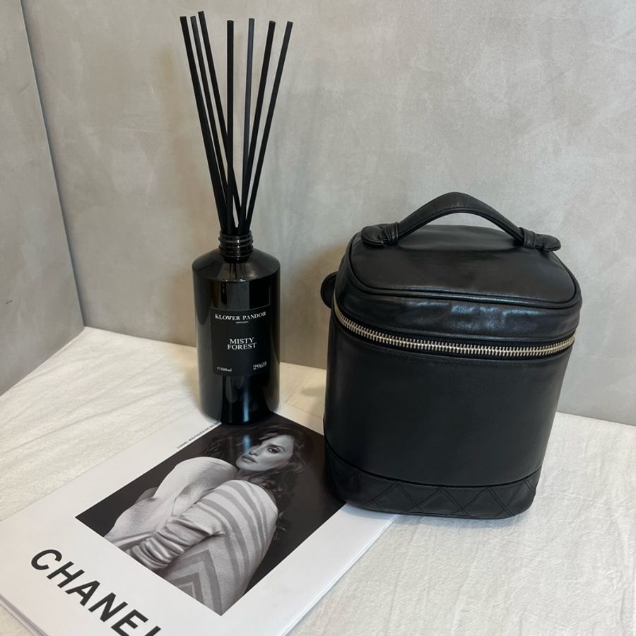 CHANEL 經典款化妝箱包-2