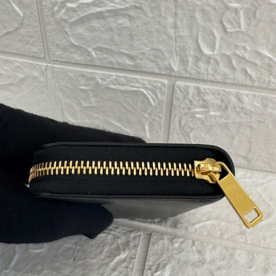 Celine 黑皮革凱旋門ㄇ拉零錢包👛-2