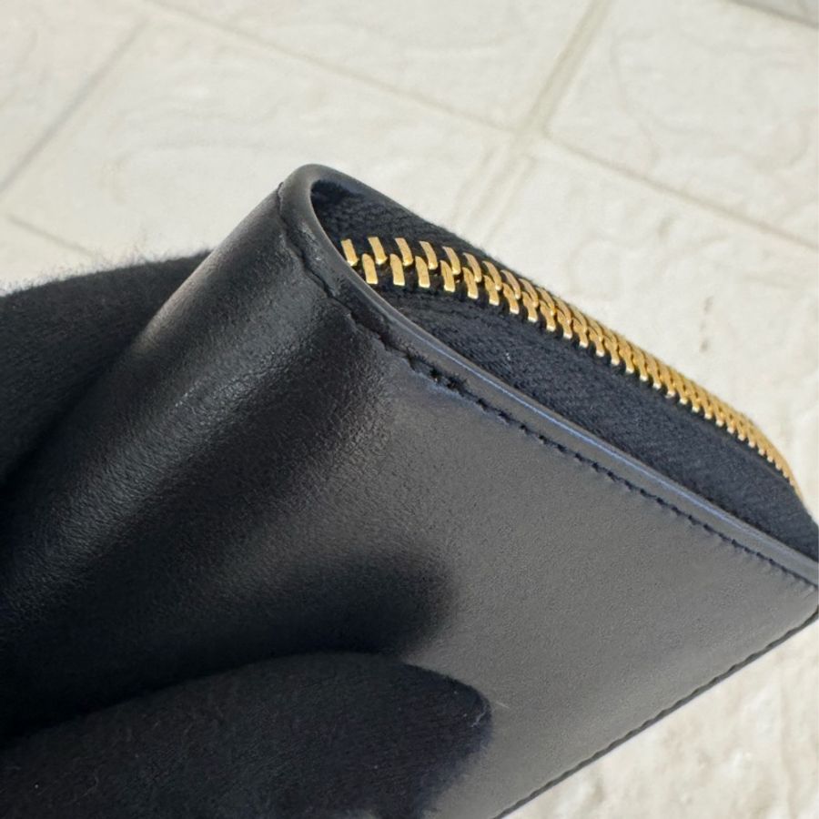 Celine 黑皮革凱旋門ㄇ拉零錢包👛-6