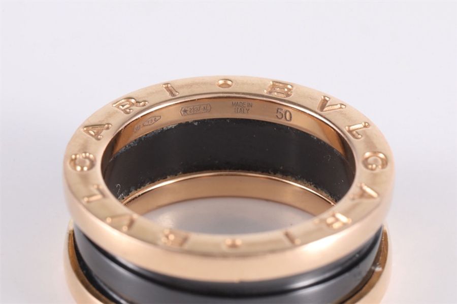 BVLGARI(寶格麗) B.ZERO1 彈簧戒指 三圈 18K玫瑰金/黑陶瓷 50 玫瑰金-5