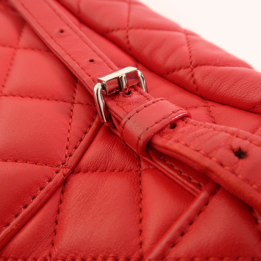 CHANEL 【激減優惠】皮革Backpack金扣背包-17