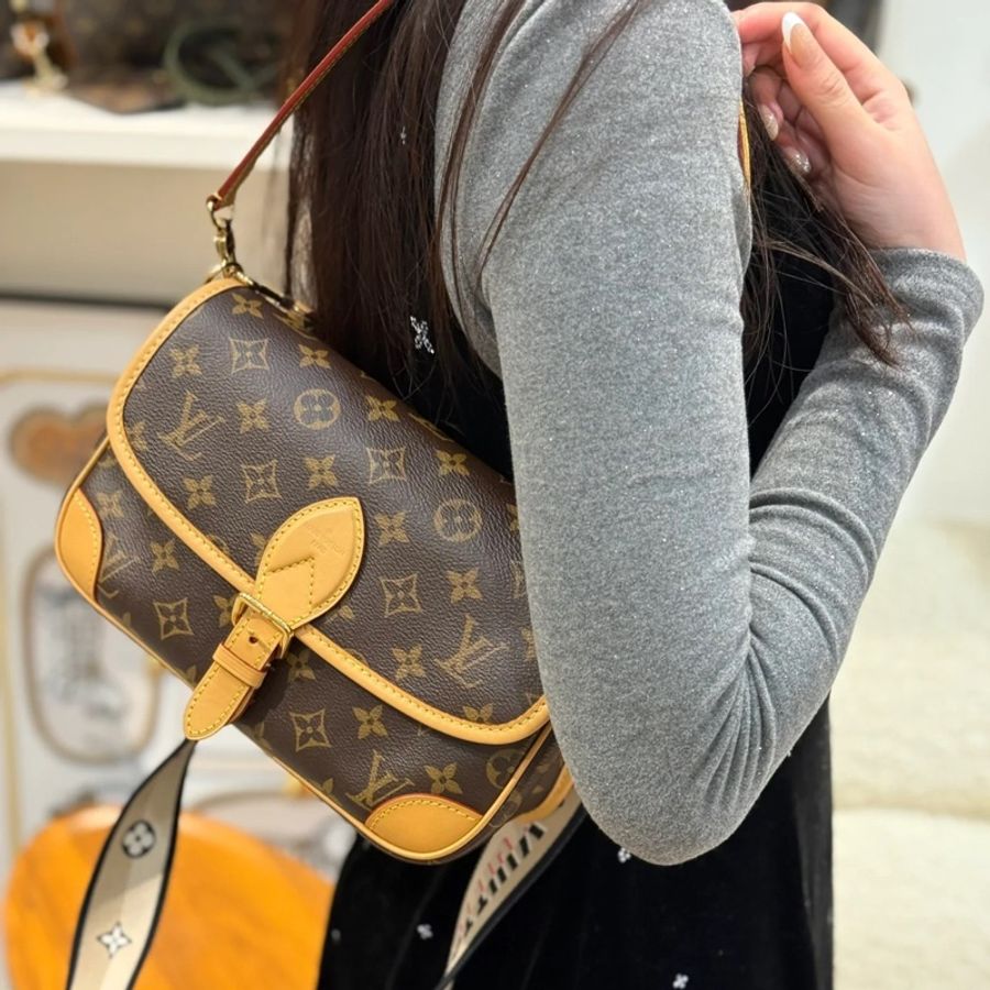 Lv Diane M45985新款老花法棍包 芯片款 #近新閒置 #雙肩帶🉑斜挎/肩背-2