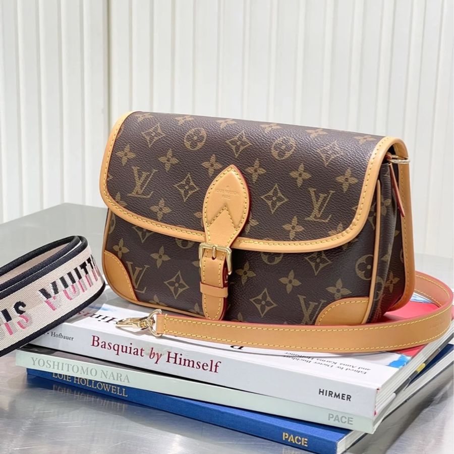 Lv Diane M45985新款老花法棍包 芯片款 #近新閒置 #雙肩帶🉑斜挎/肩背-8