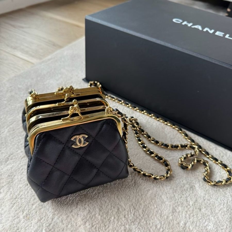 收藏款CHANEL 23C三胞胎手拿斜背包-0