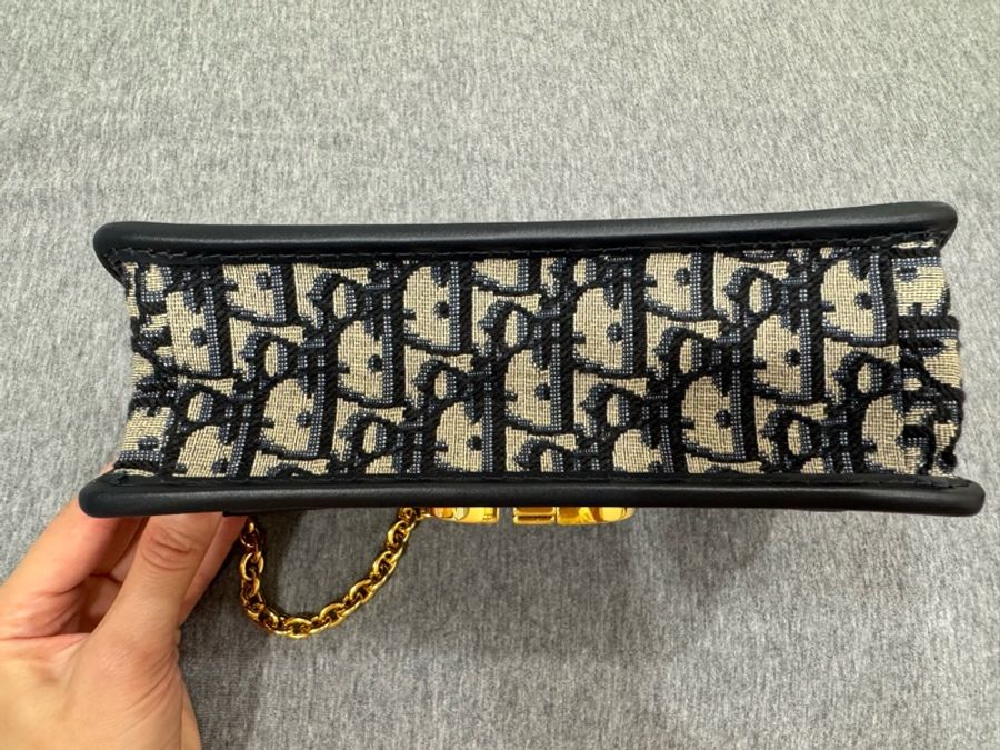 DIOR(迪奧) 30Montaigne 蒙田 EAST-WEST 老花 帆布 金扣 鏈條包-2