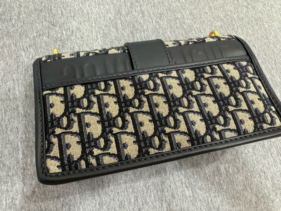 DIOR(迪奧) 30Montaigne 蒙田 EAST-WEST 老花 帆布 金扣 鏈條包-12