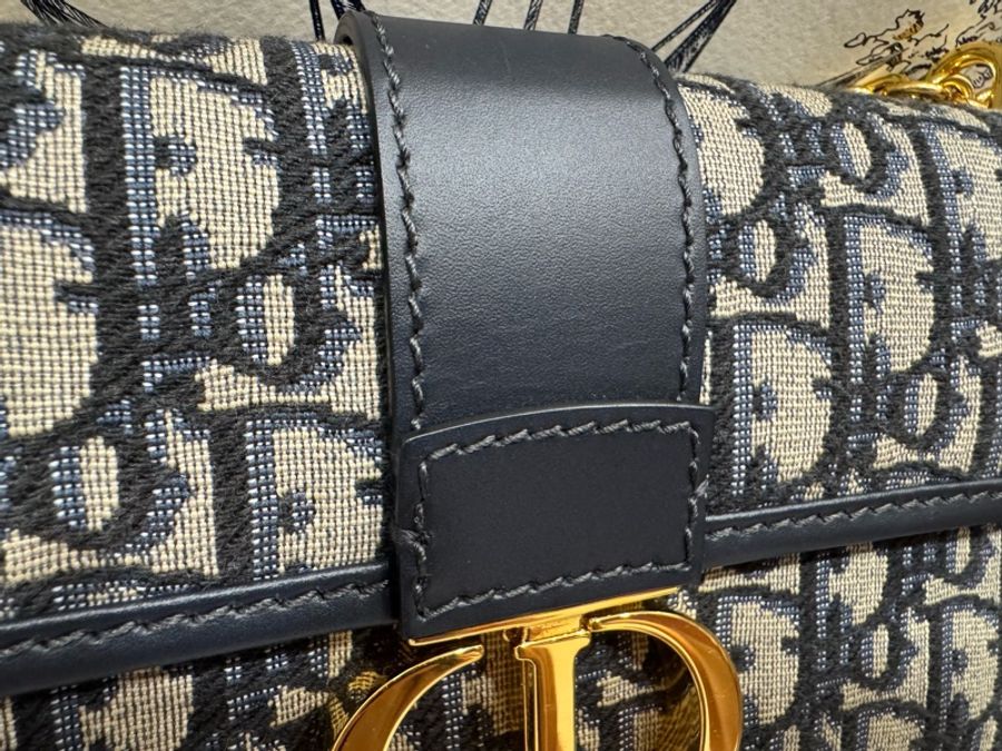 DIOR(迪奧) 30Montaigne 蒙田 EAST-WEST 老花 帆布 金扣 鏈條包-40