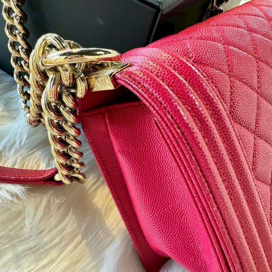 CHANEL 桃紅色淡金扣 Boy25-1