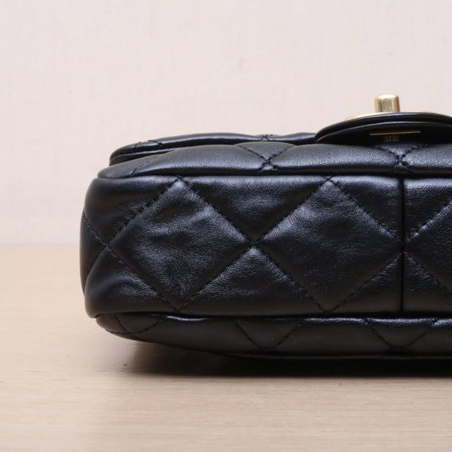 CHANEL(香奈兒) 22P 粗鏈條單肩包 小號 20cm 黑色 晶片開 金扣-6