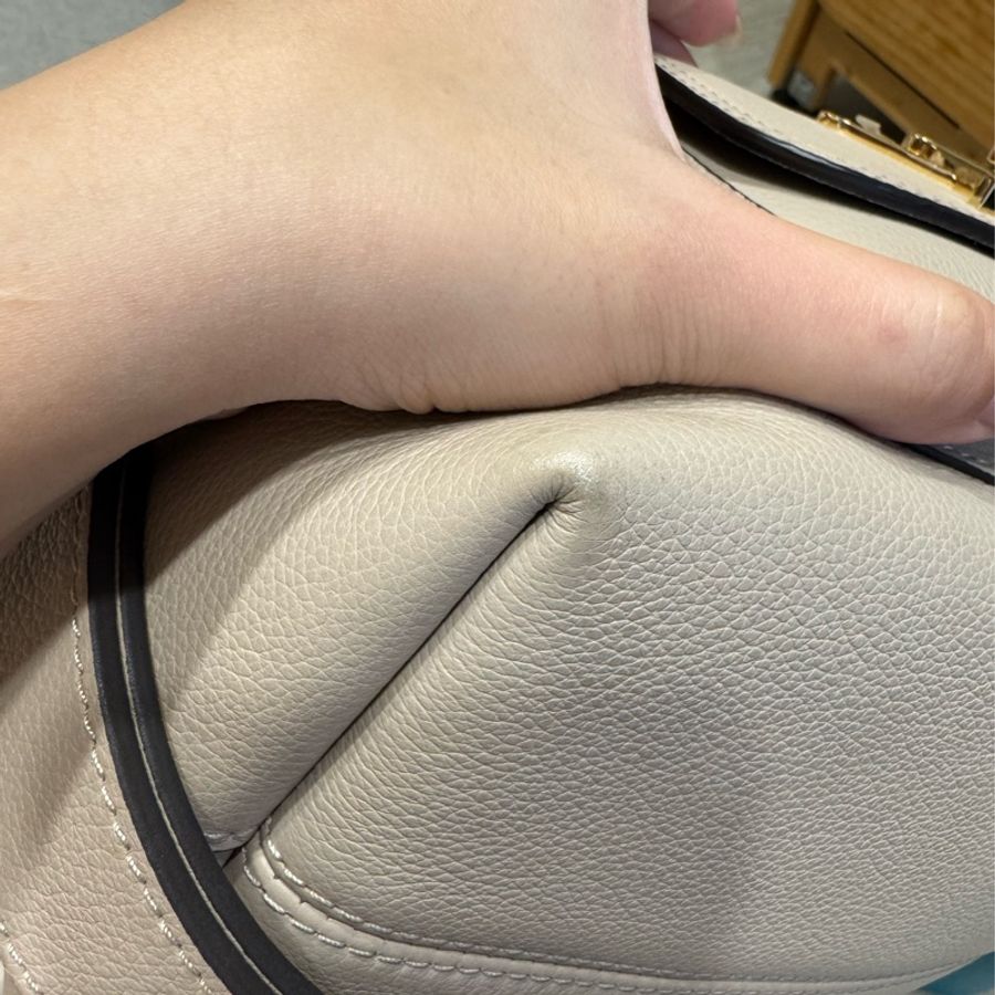 LOUIS VUITTON LOCKME BUCKET MM 米色-3