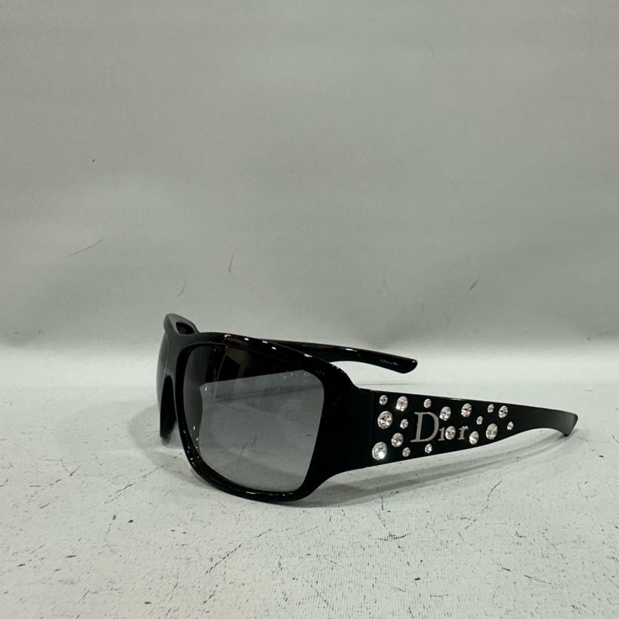 Christian Dior 黑膠框水鑽LOGO墨鏡-0