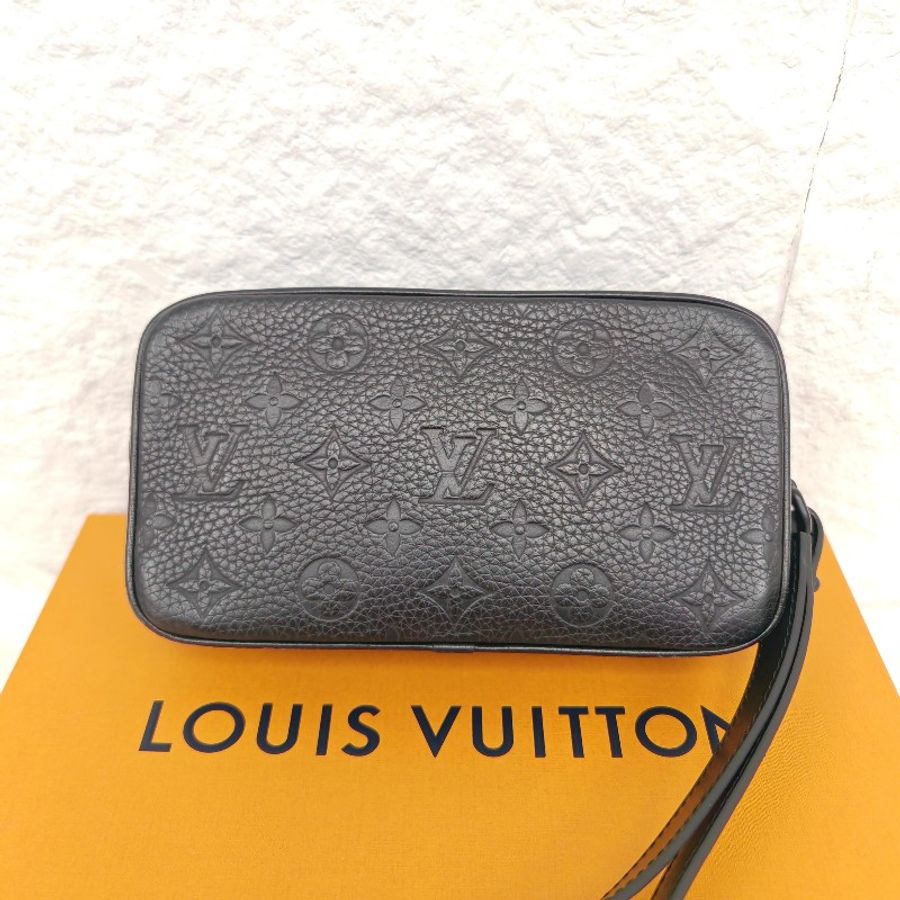 LV Pochette Volga 黑色 壓紋老花 牛皮 中號 芯片款-2