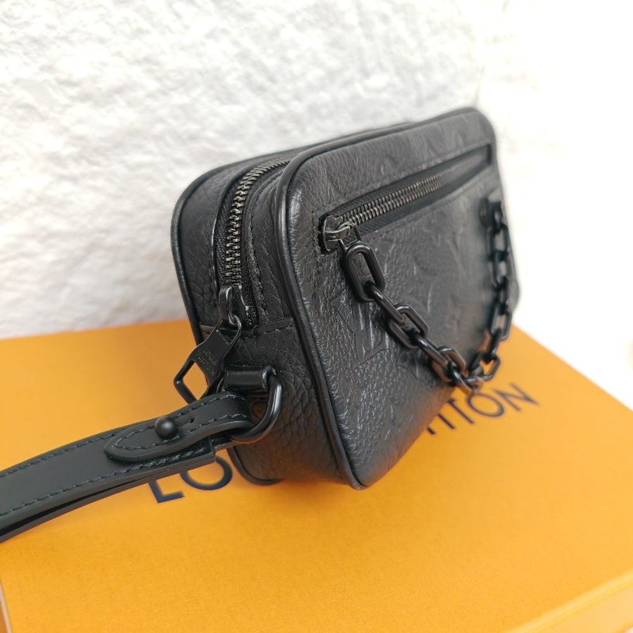 LV Pochette Volga 黑色 壓紋老花 牛皮 中號 芯片款-3