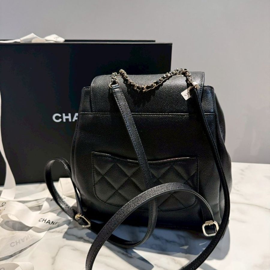 CHANEL 雙C菱格翻蓋束口後背包-6
