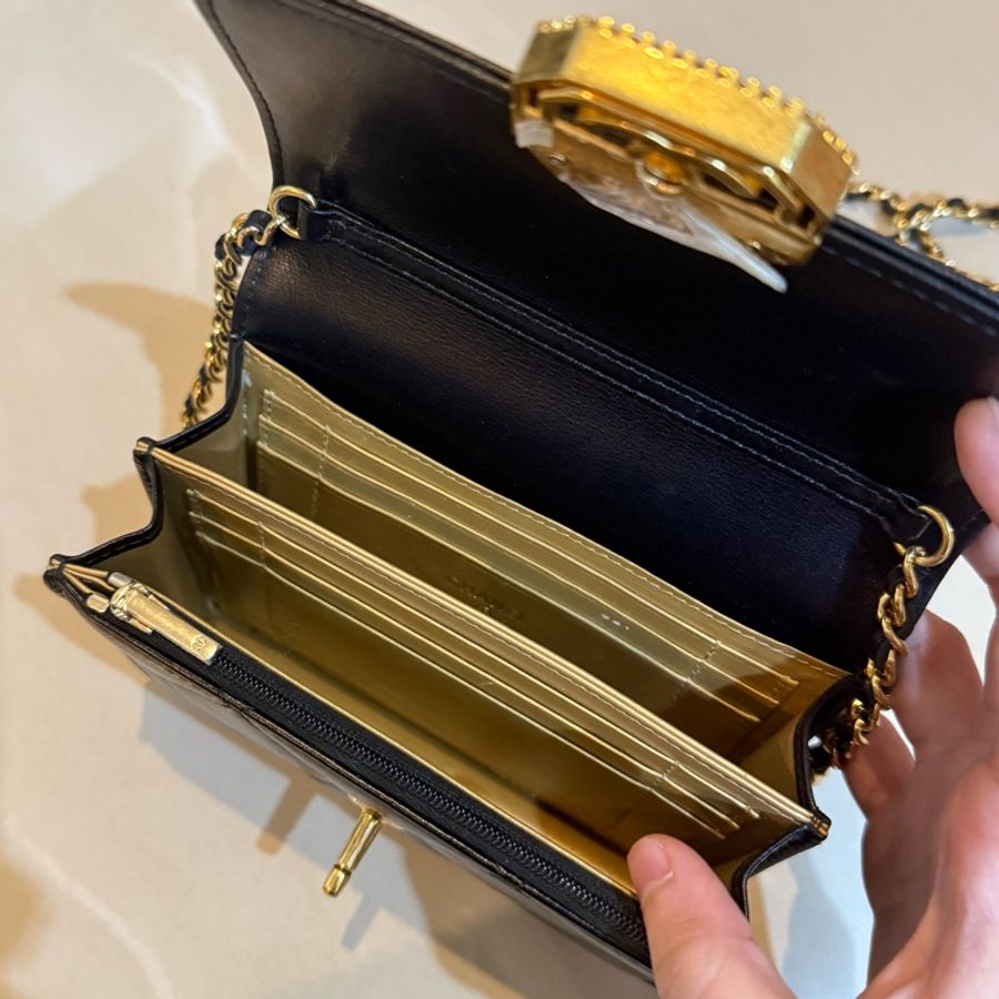 Chanel 香奈兒限量款牛皮菱格金鑽口蓋包-4