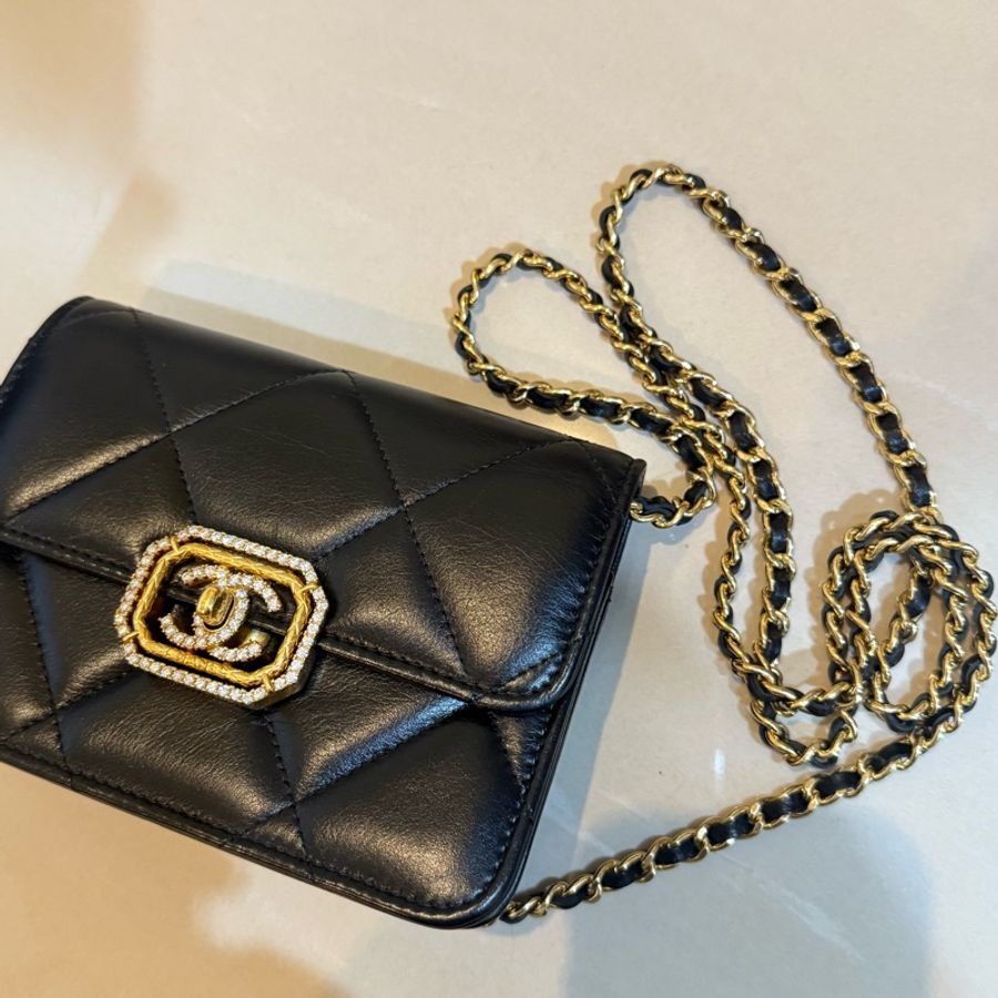 Chanel 香奈兒限量款牛皮菱格金鑽口蓋包-13