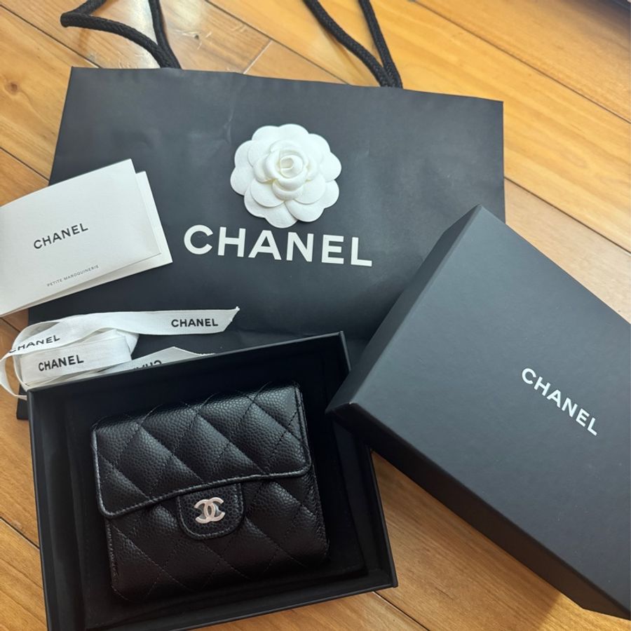 ✶芯片款✶ Chanel 香奈兒 經典口蓋三折短夾 黑銀荔枝皮-22
