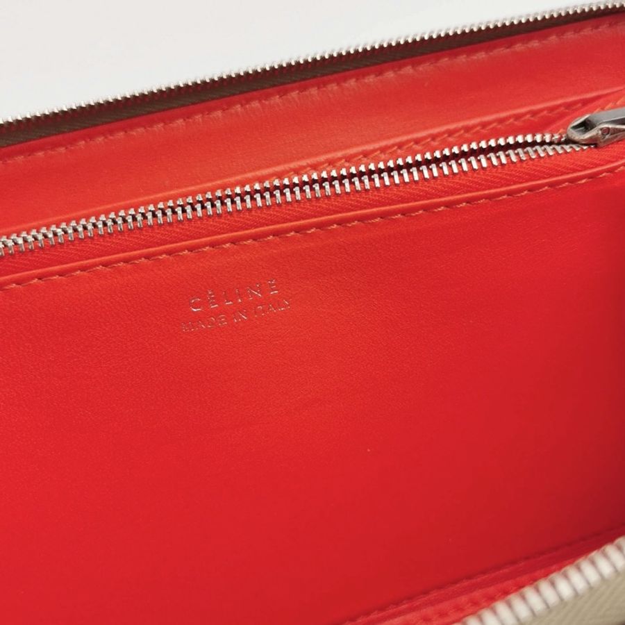 Celine 牛皮純色Logo長夾-6