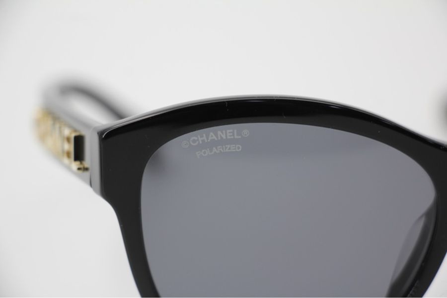 Chanel 2021 樹脂金色英文字黑色太陽眼鏡-12