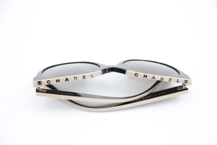 Chanel 2022 樹脂奶茶啡色黑細字蝴蝶形黑超 100%-14