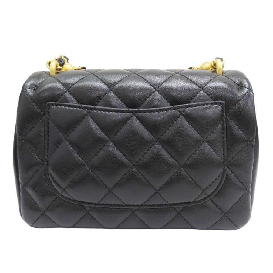 黑色菱格紋羊革 MINI COCO 鏈帶肩背【CHANEL 香奈兒】 AS4385-1