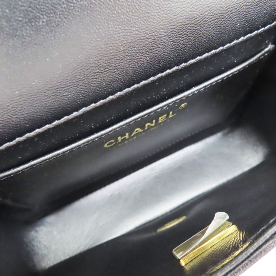 黑色菱格紋羊革 MINI COCO 鏈帶肩背【CHANEL 香奈兒】 AS4385-4