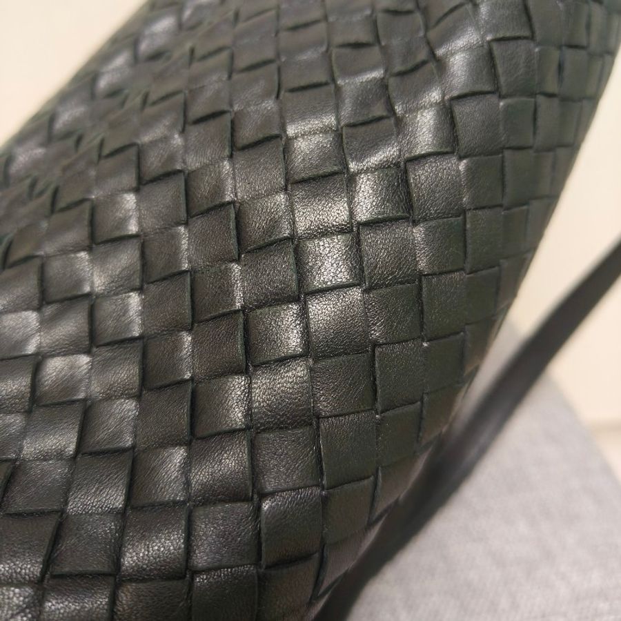 🔥衝破200銷售🔥【限時降價回饋至9/21】㊣✨Bottega Veneta ✨寶緹嘉 BV 羊皮 黑色 編織 雲朵包 肩背包 手提包 編織包 斜背包/二手包/二手精品/保證正品🌳二手樹屋🌳-31