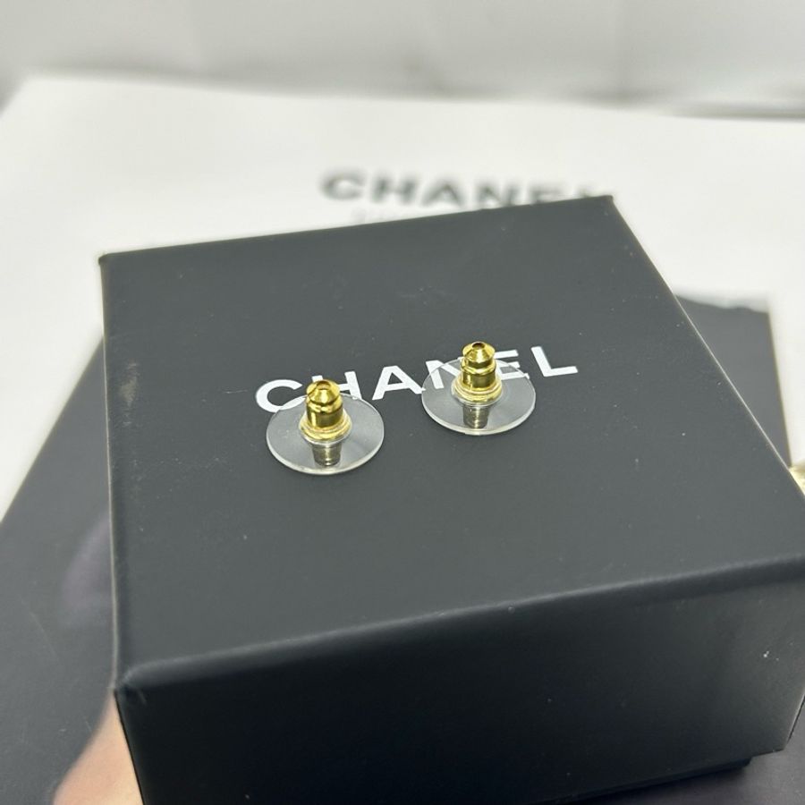 Chanel B24雙C水鑽耳釘 附件:盒子,塵袋,冊子~-6
