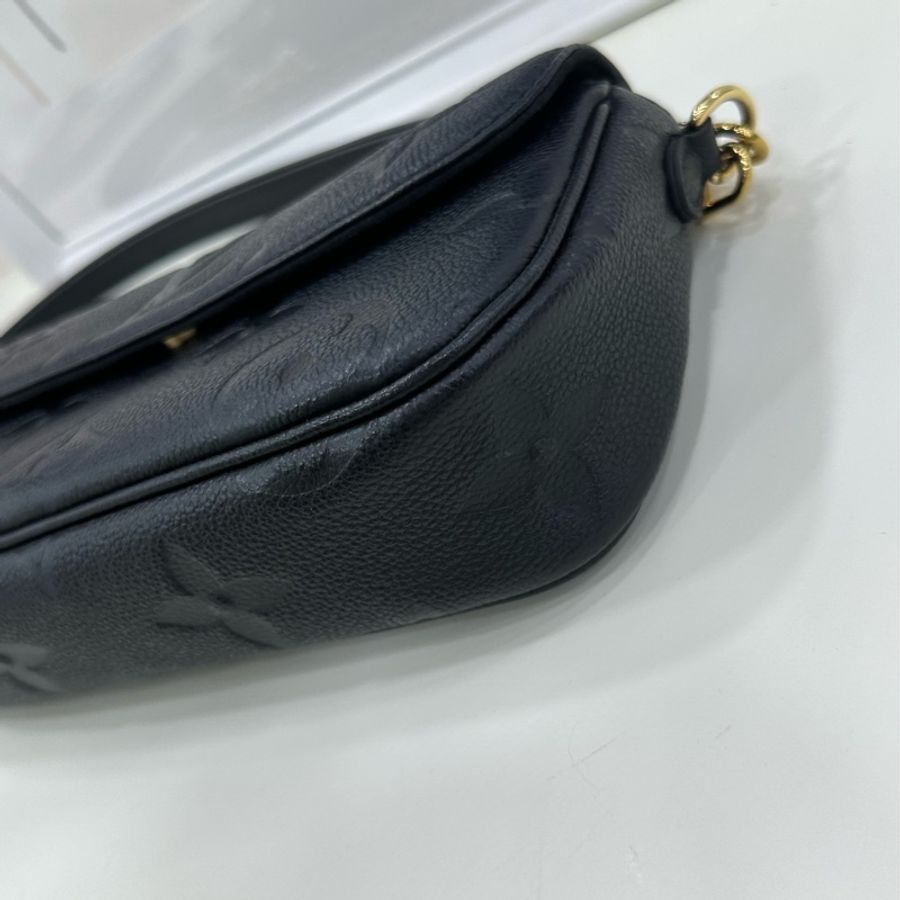 LV黑色全皮Ivy腋下包 尺寸:23.5*12*4.3cm 晶片款 簡約又高級 上身氣質滿滿 雙肩帶多種背法可切換-9