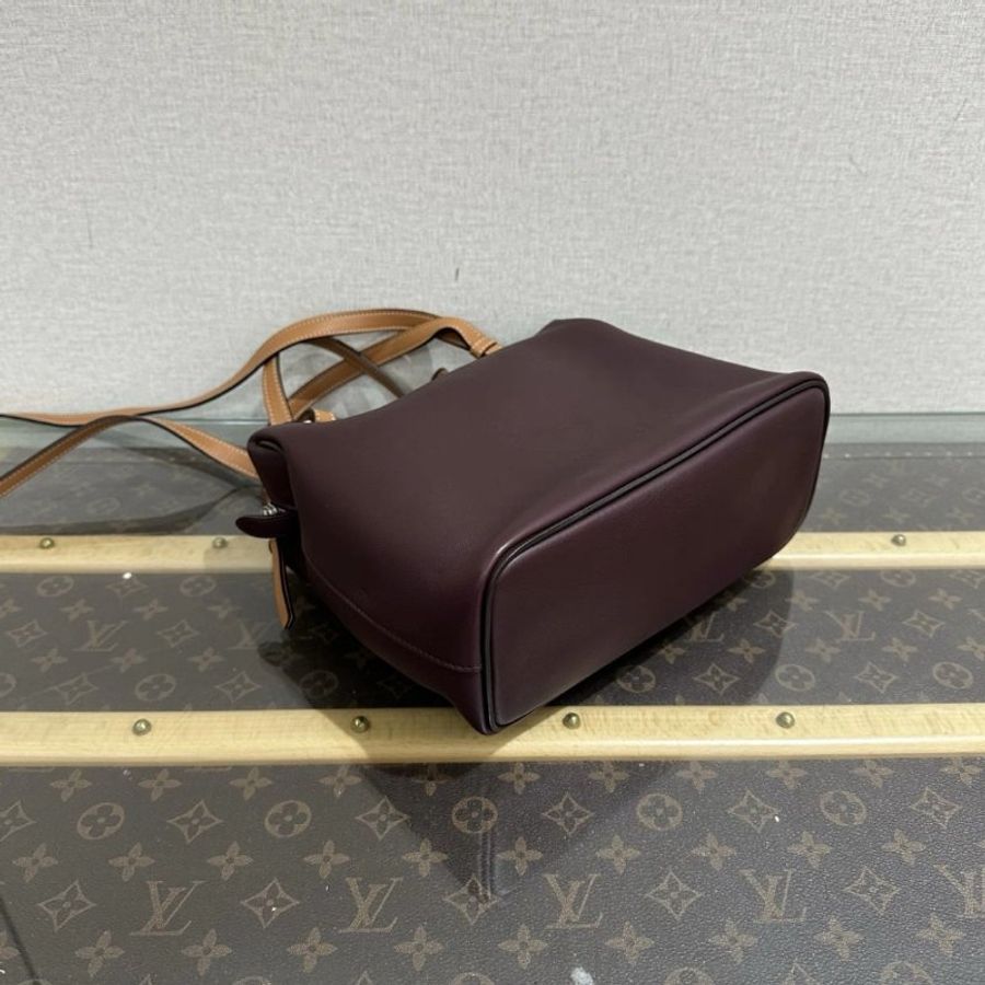 Celine 酒紅色SOFT CUBE小號方塊肩背手提包 25*10*20 98新配件塵袋-4
