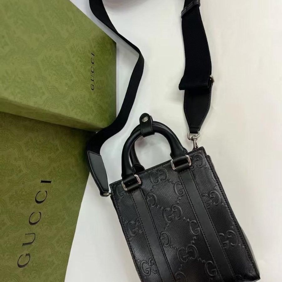 Gucci embossed tote bag-2